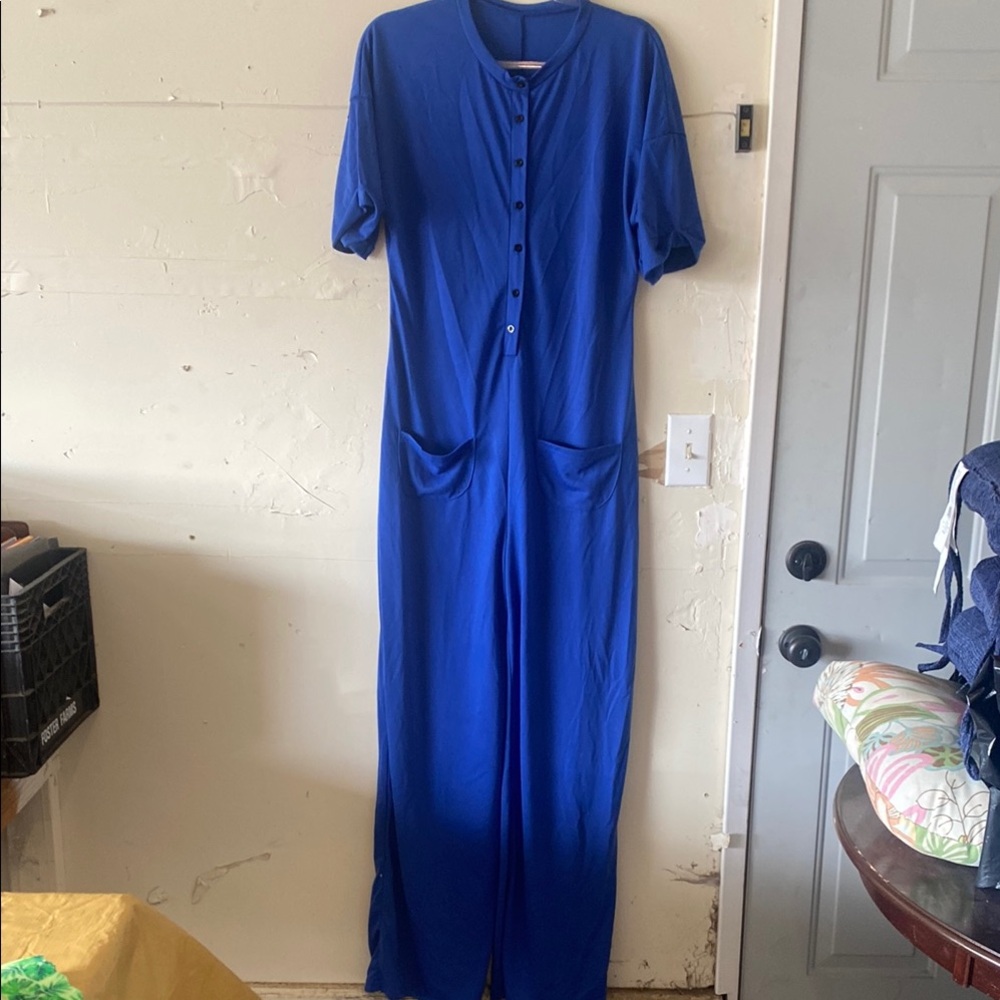 Chic Vibrant Blue Button-Up Jumpsuit